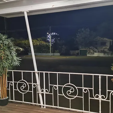 Entire 3 Bedroom House 2000 M2 - 5 Mins Walk To Torquay Beach, Hervey Bay Exterior photo